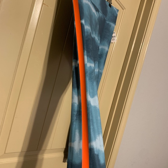 💥NWT - NIKE One Luxe Running Pants -Sz:L - Picture 4 of 4